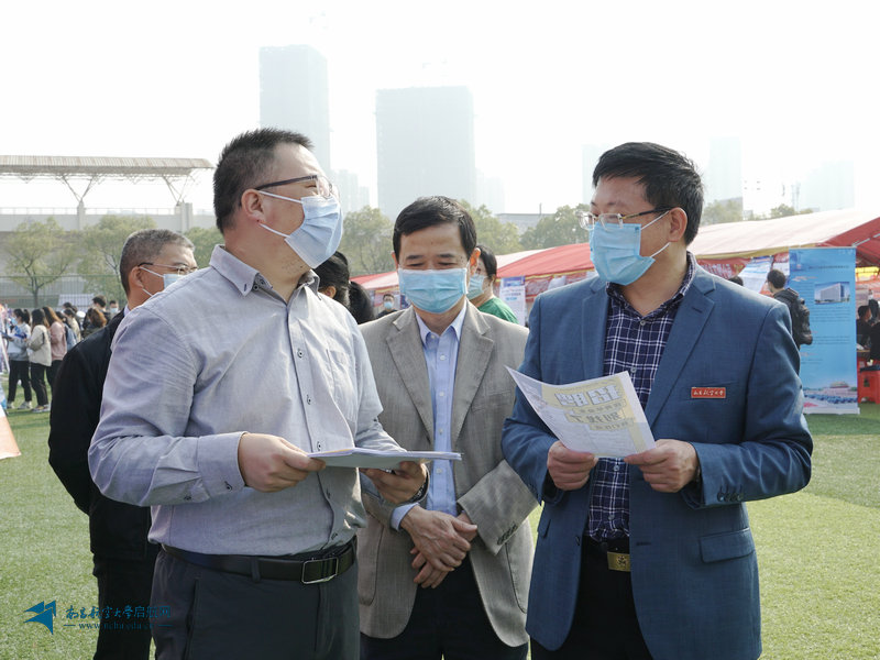 b485cfa184e742609cadba9096c06536.jpg